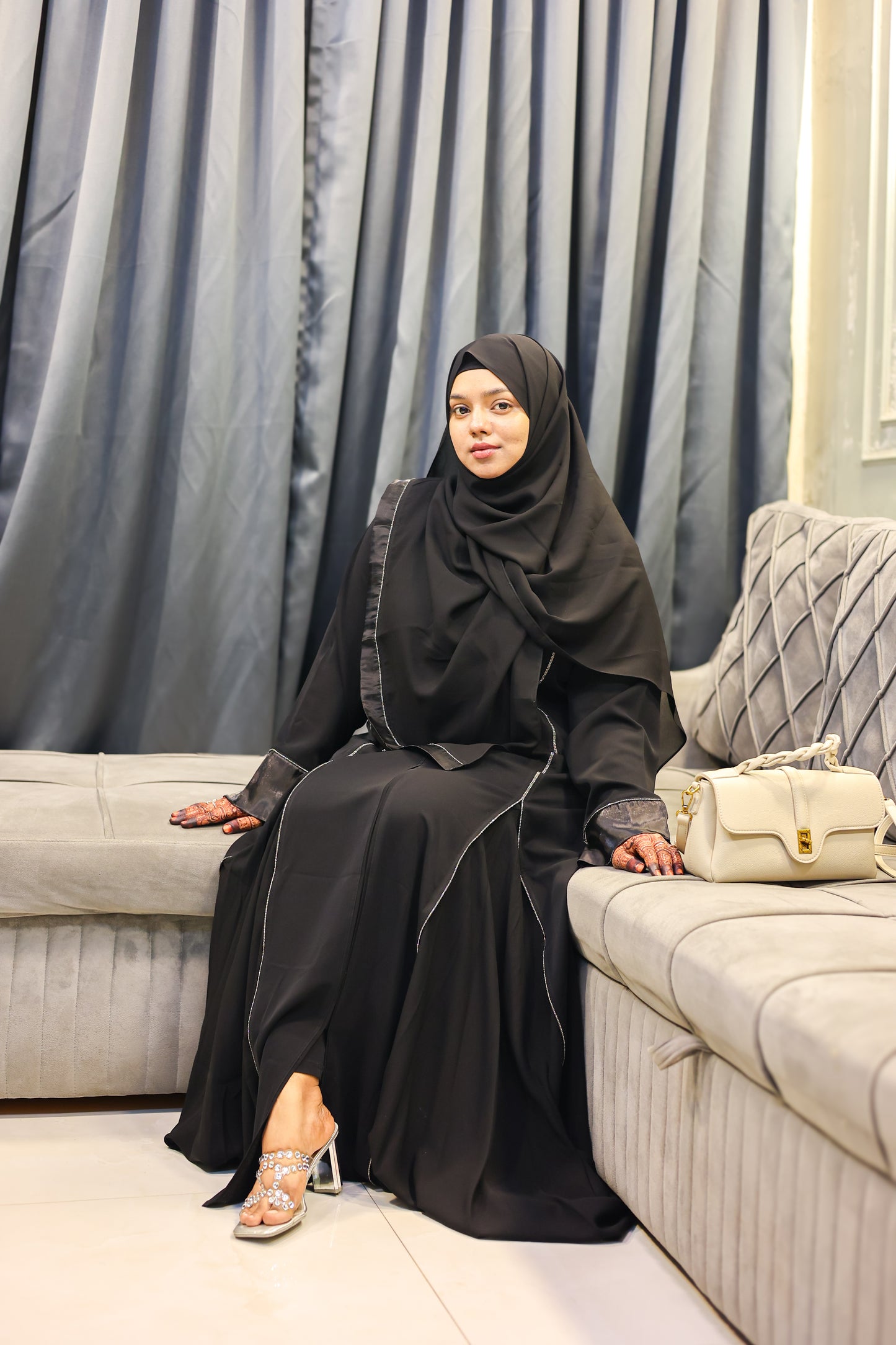 Malika Frill Abaya