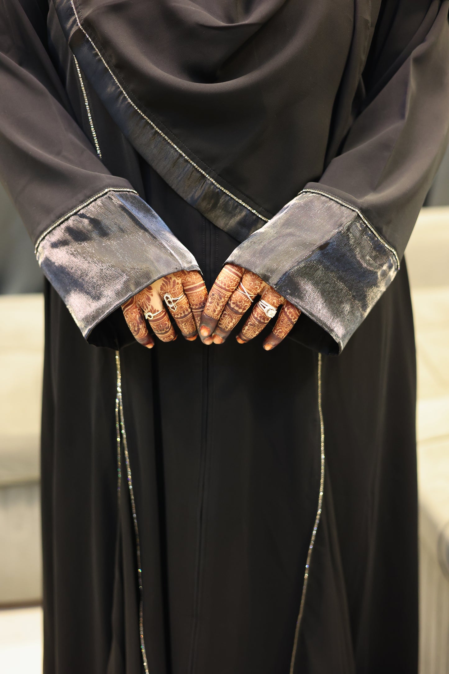 Malika Frill Abaya