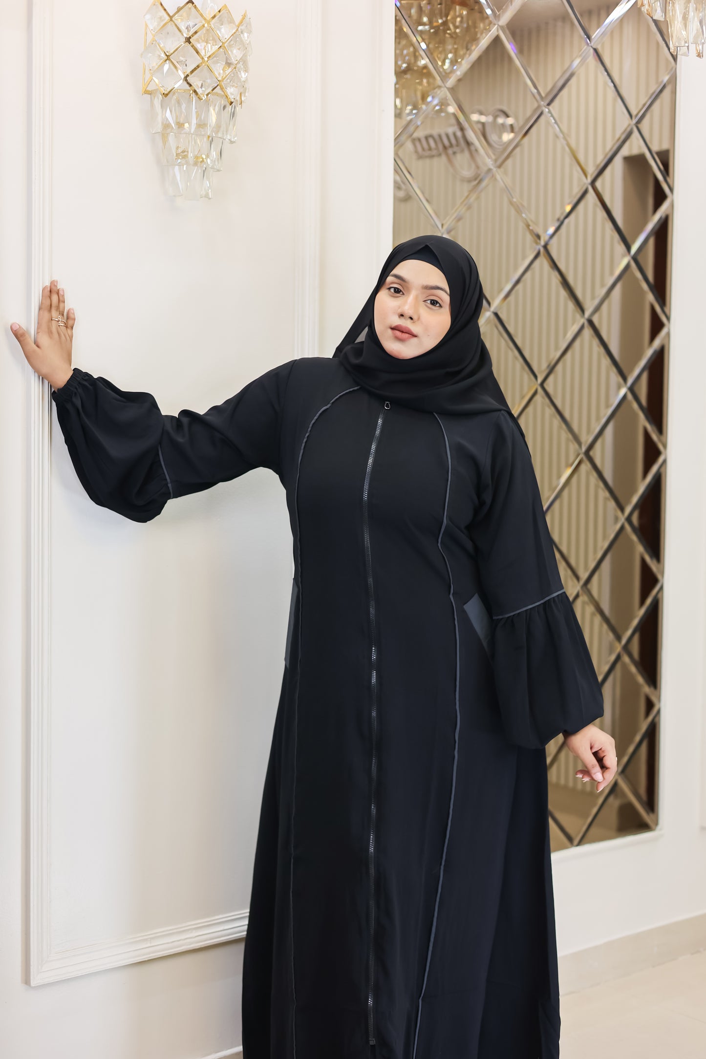 Empress Aura Abaya